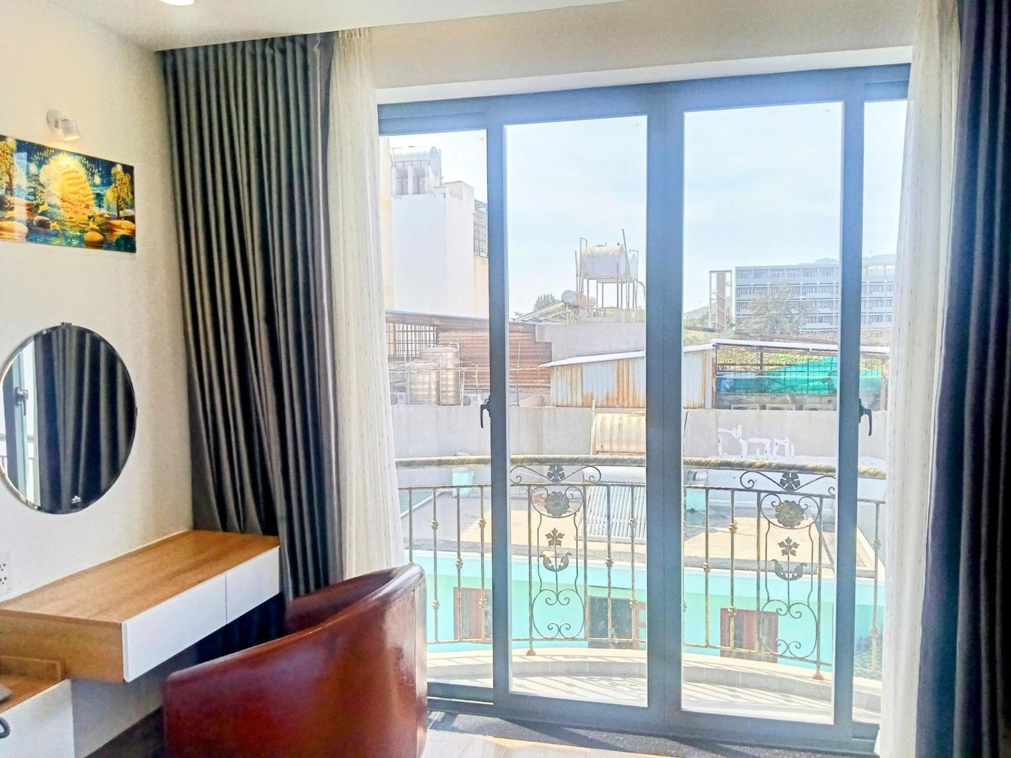 Mia Hotel Вунг Тау Екстериор снимка